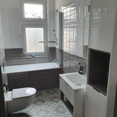 Miles Apartment *
